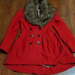 Gorgeous wool coat with removable fur lining